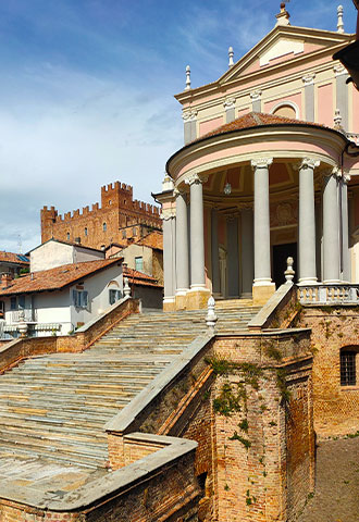 Visita Castelli Cantine e Paesaggi del Monferrato in Vespa